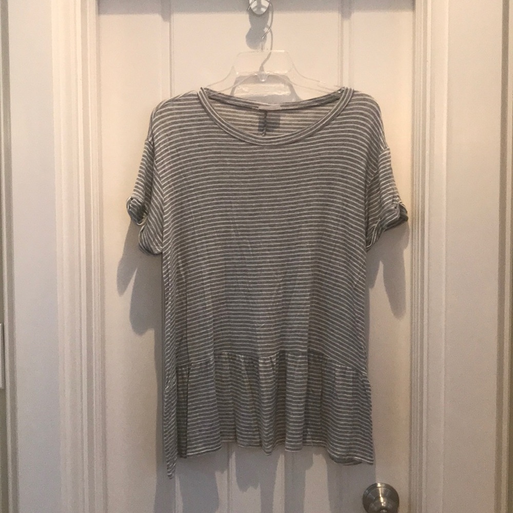 Goldspark: gray striped ruffle tee